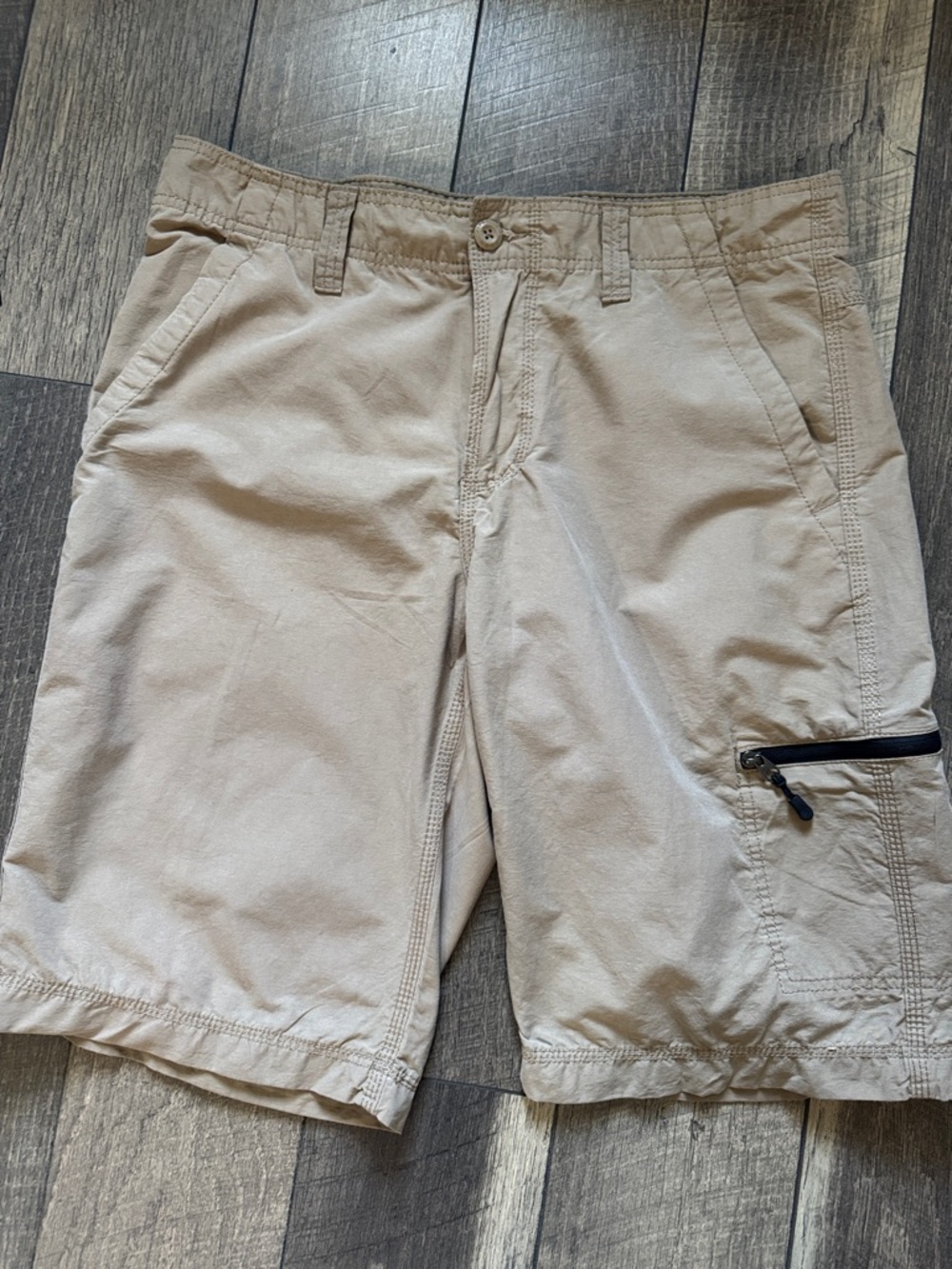 urban pipeline Men's Tan Cargo Shorts with Zip Pocket